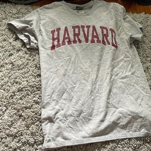 Harvard T shirt